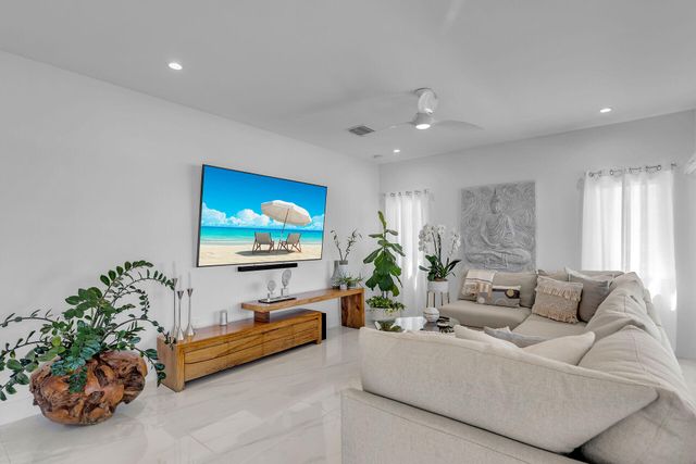 455 Big Pine Road, Key Largo, FL 33037