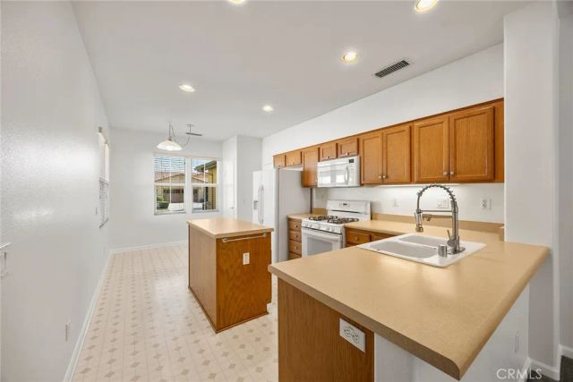 24649 Hatton, Corona, CA 92883