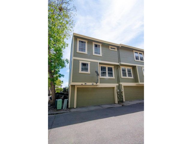 2061 S Helena St A, Aurora, CO 80013