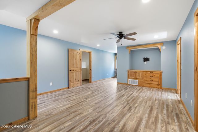 27294 N Clagstone Rd, Athol, ID 83801