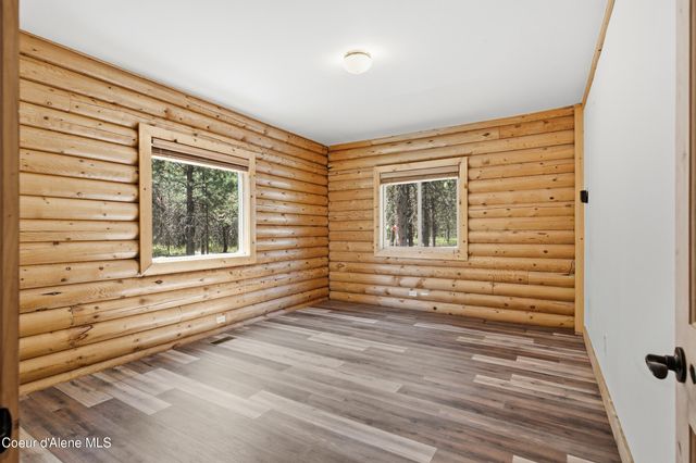 27294 N Clagstone Rd, Athol, ID 83801