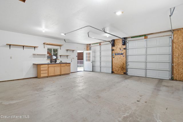 27294 N Clagstone Rd, Athol, ID 83801