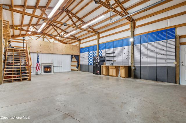 27294 N Clagstone Rd, Athol, ID 83801
