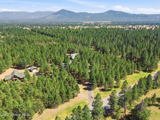 27294 N Clagstone Rd, Athol, ID 83801
