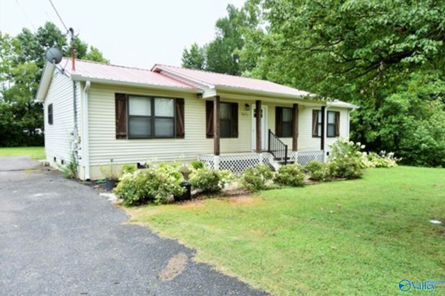 2020 Ridge Crest Drive, Guntersville, AL 35976