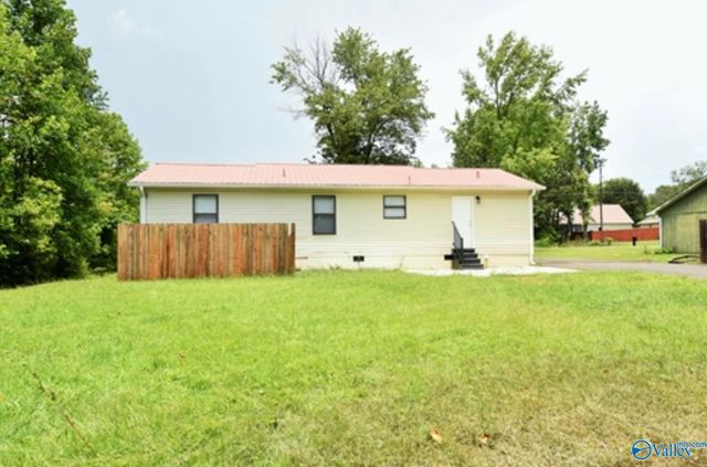 2020 Ridge Crest Drive, Guntersville, AL 35976