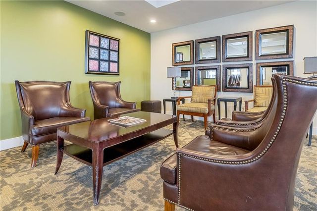 565 Peachtree NE Street 1207, Atlanta, GA 30308