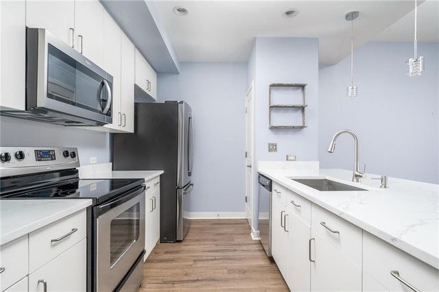 565 Peachtree NE Street 1207, Atlanta, GA 30308