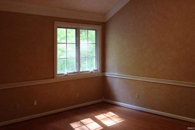 161 The Woods, Bedford, IN 47421
