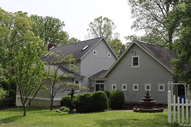 161 The Woods, Bedford, IN 47421