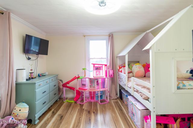 1055 Hines Valley Rd, Lenoir City, TN 37771