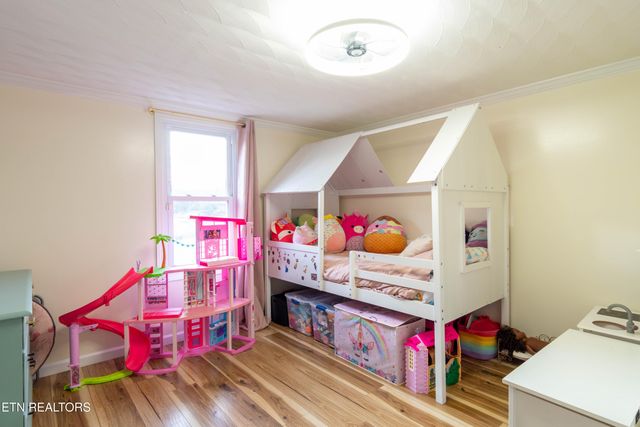 1055 Hines Valley Rd, Lenoir City, TN 37771