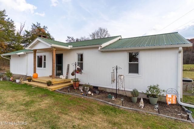 1055 Hines Valley Rd, Lenoir City, TN 37771