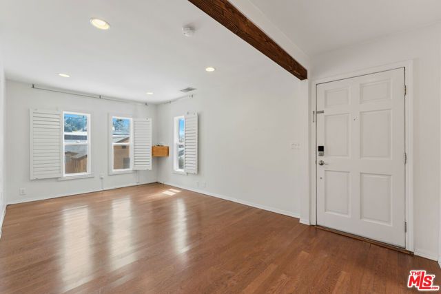 422 James Street, Los Angeles, CA 90065