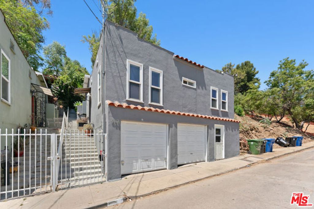 422 James Street, Los Angeles, CA 90065