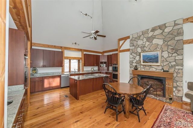 832 Stone Bridge Springs Drive, Wildwood, MO 63005