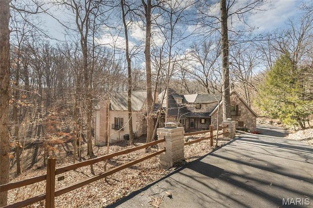 832 Stone Bridge Springs Drive, Wildwood, MO 63005