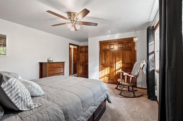 404 STONEHEDGE ROAD, Green Bay, WI 54302