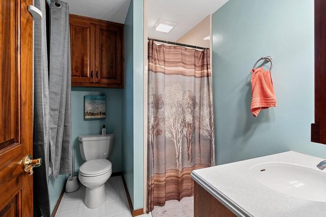 404 STONEHEDGE ROAD, Green Bay, WI 54302