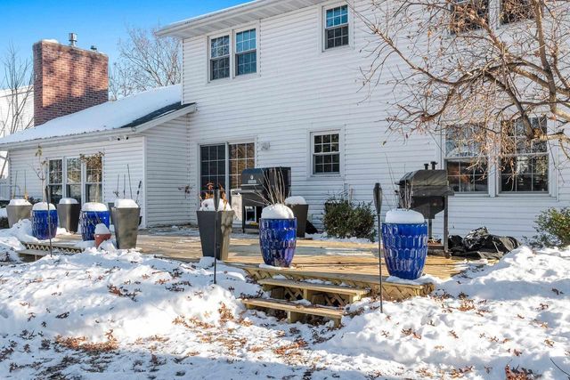 404 STONEHEDGE ROAD, Green Bay, WI 54302