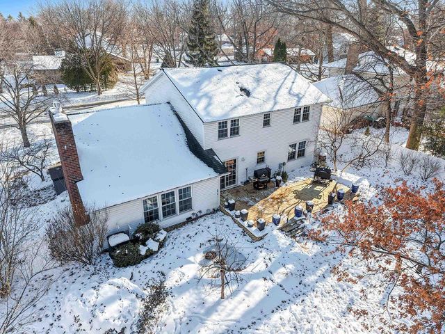 404 STONEHEDGE ROAD, Green Bay, WI 54302