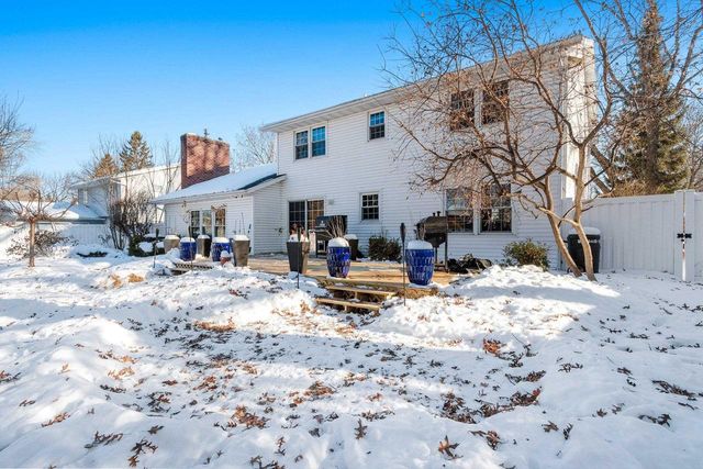 404 STONEHEDGE ROAD, Green Bay, WI 54302