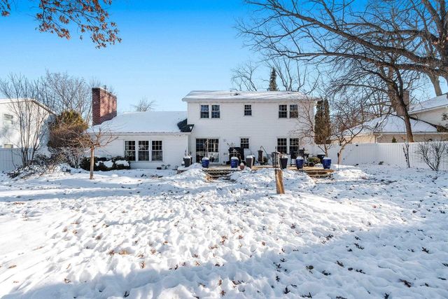 404 STONEHEDGE ROAD, Green Bay, WI 54302