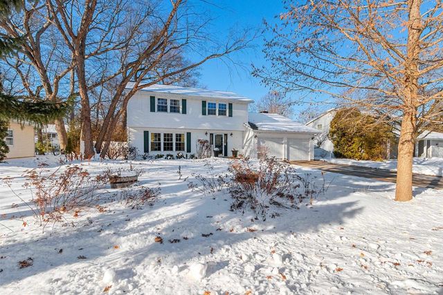 404 STONEHEDGE ROAD, Green Bay, WI 54302