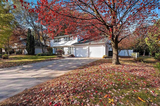 404 STONEHEDGE ROAD, Green Bay, WI 54302