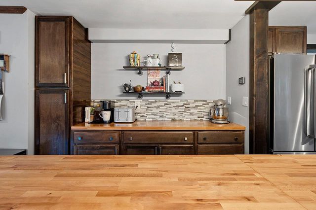 404 STONEHEDGE ROAD, Green Bay, WI 54302