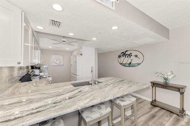 631 ALHAMBRA ROAD 1004, Venice, FL 34285