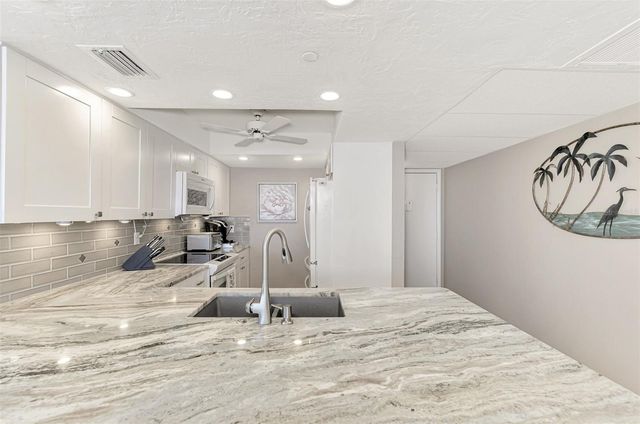 631 ALHAMBRA ROAD 1004, Venice, FL 34285