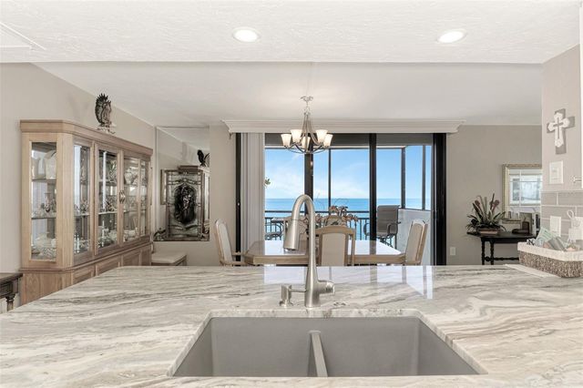 631 ALHAMBRA ROAD 1004, Venice, FL 34285