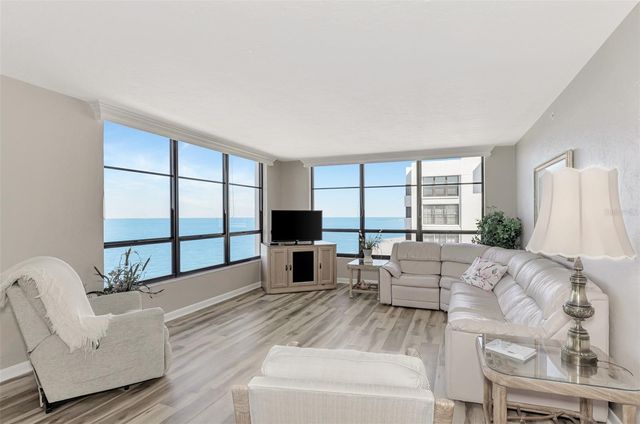 631 ALHAMBRA ROAD 1004, Venice, FL 34285