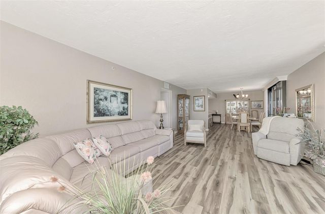 631 ALHAMBRA ROAD 1004, Venice, FL 34285