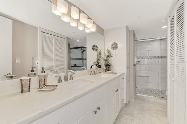 631 ALHAMBRA ROAD 1004, Venice, FL 34285