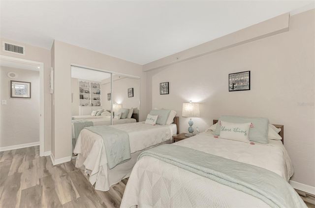 631 ALHAMBRA ROAD 1004, Venice, FL 34285