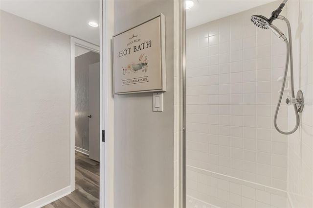 631 ALHAMBRA ROAD 1004, Venice, FL 34285