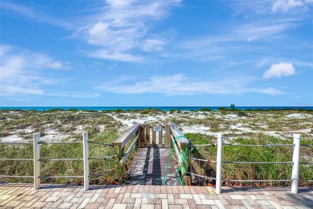 631 ALHAMBRA ROAD 1004, Venice, FL 34285