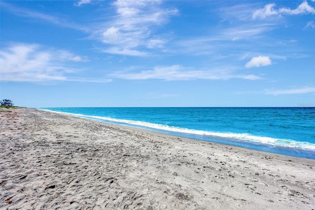 631 ALHAMBRA ROAD 1004, Venice, FL 34285