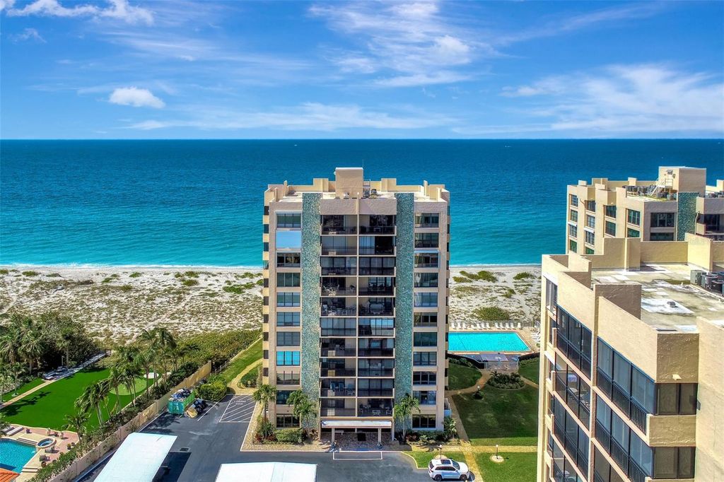 631 ALHAMBRA ROAD 1004, Venice, FL 34285