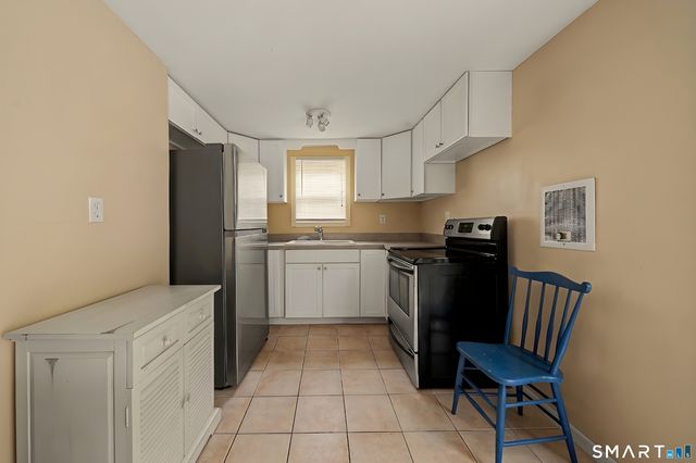 9 2nd Avenue, Westbrook, CT 06498
