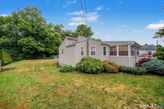 9 2nd Avenue, Westbrook, CT 06498