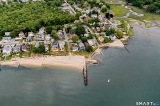 9 2nd Avenue, Westbrook, CT 06498
