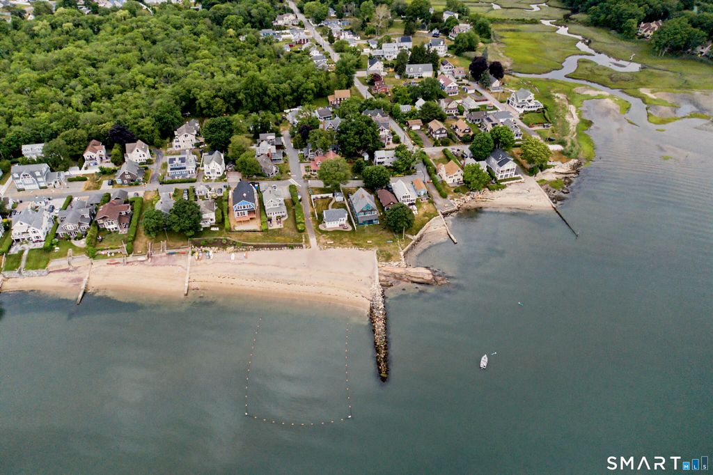 9 2nd Avenue, Westbrook, CT 06498