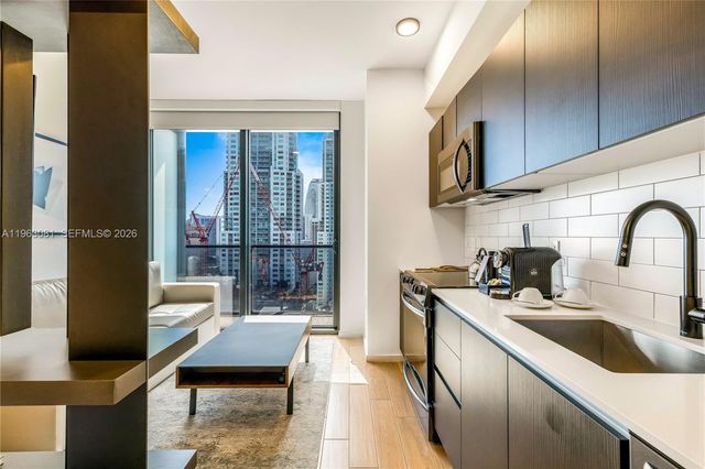 398 NE 5th St 2116, Miami, FL 33132