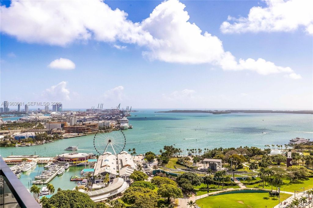 398 NE 5th St 2116, Miami, FL 33132