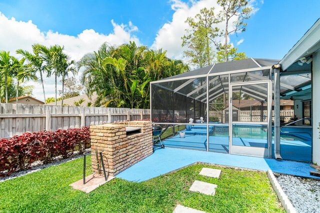 13419 Northumberland Circle, Wellington, FL 33414