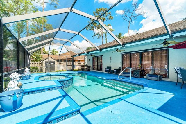 13419 Northumberland Circle, Wellington, FL 33414