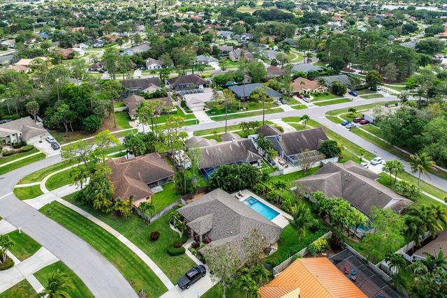 13419 Northumberland Circle, Wellington, FL 33414